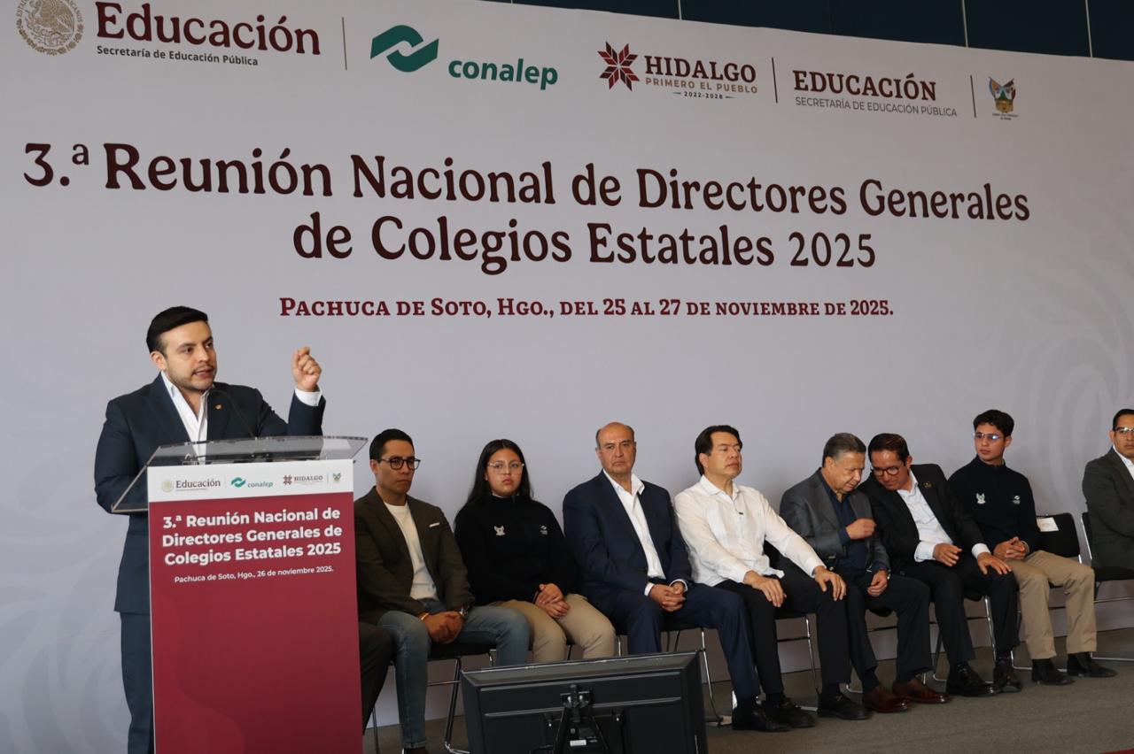 REUNION NACIONAL DE DIRECTORES FOTO 2 HGO 25