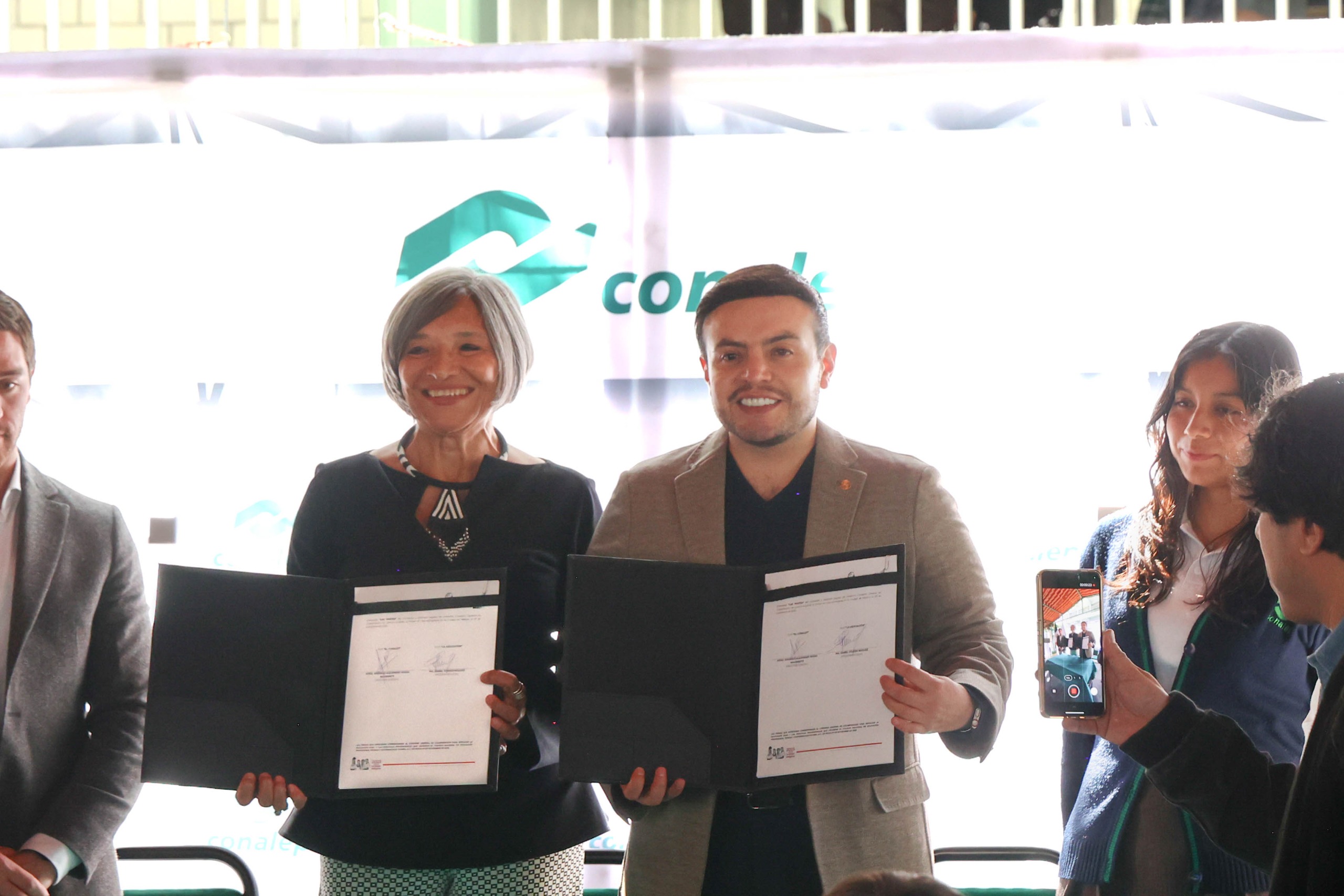 FOTO 2 FIRMA DE CONVENIO CONALEP -SOSTENIBILIDAD 