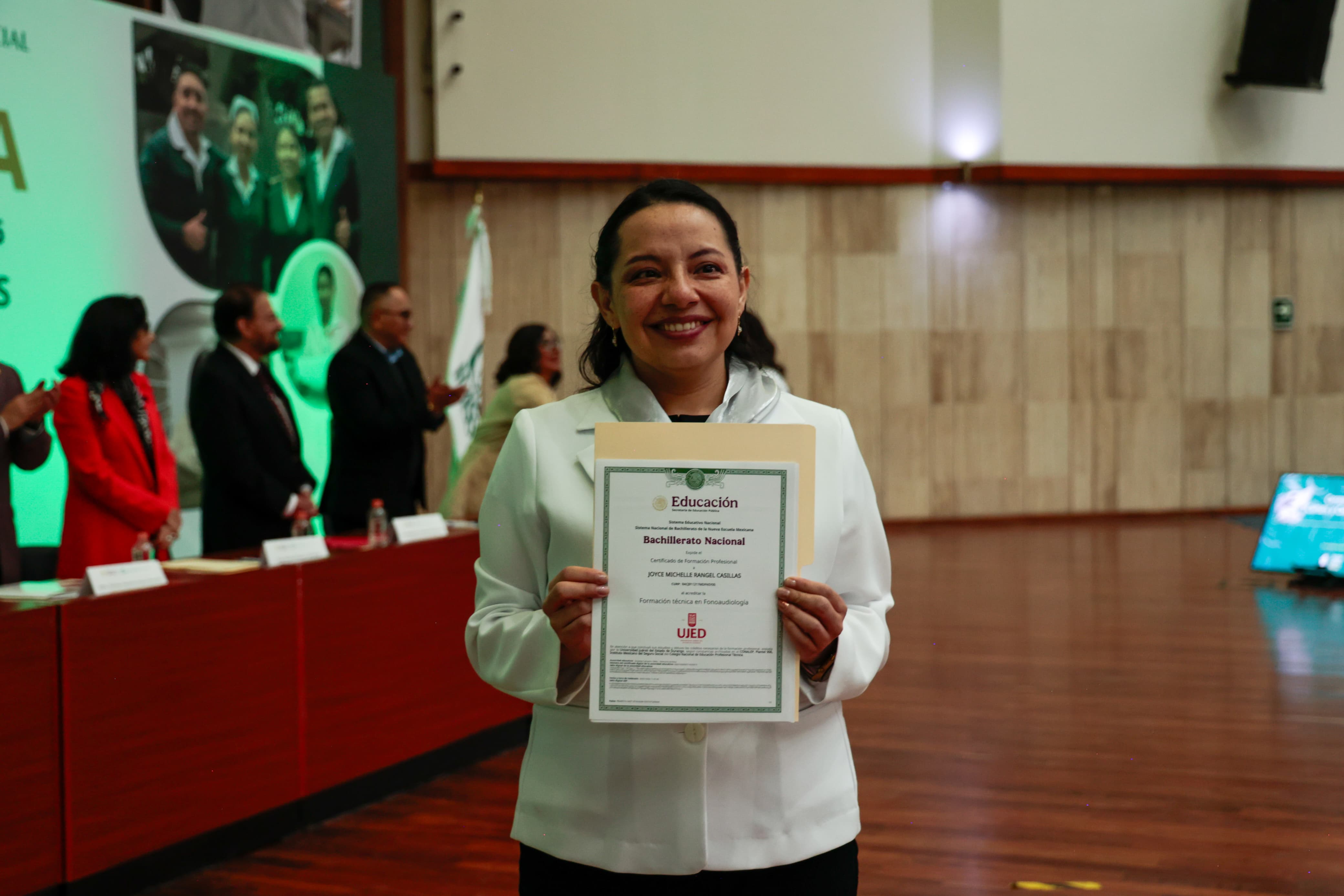 FOTO 5 CONALEP ENTREGA CERTIFICADOS A PERSONAL IMSS
