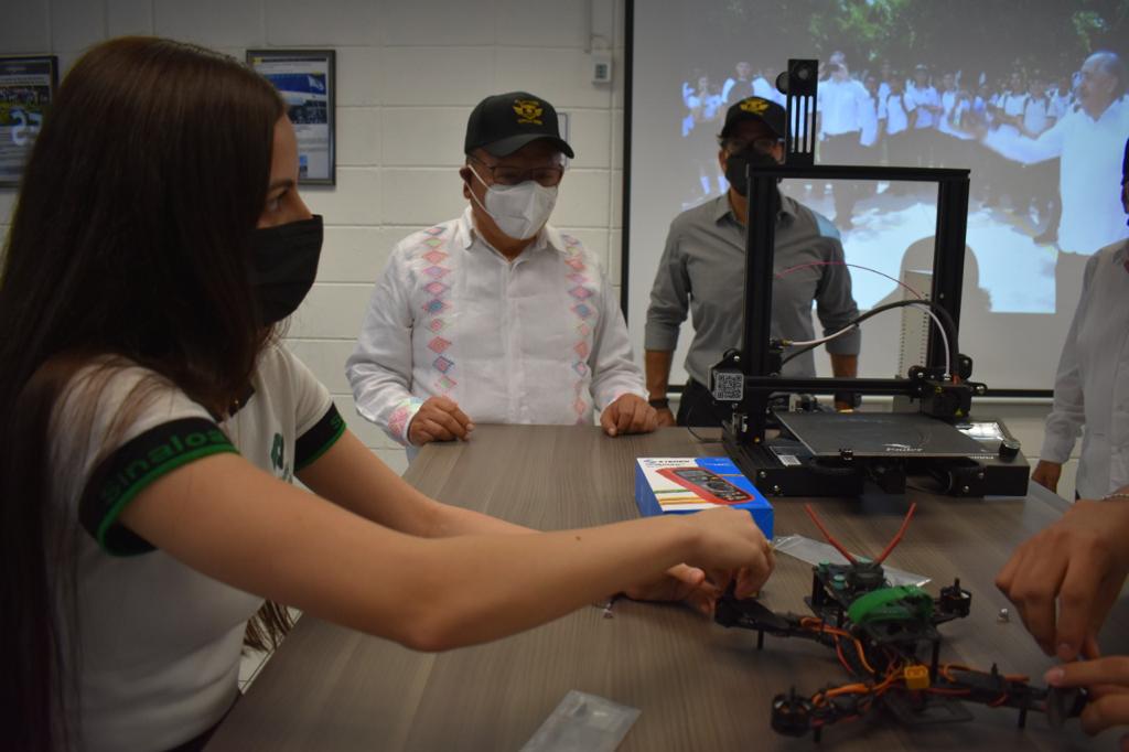 CONALEP Sinaloa inaugura el primer laboratorio de drones
