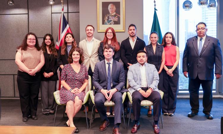 FIRMA DE CONENIO CONALEP EMB. BRITÁNICA 