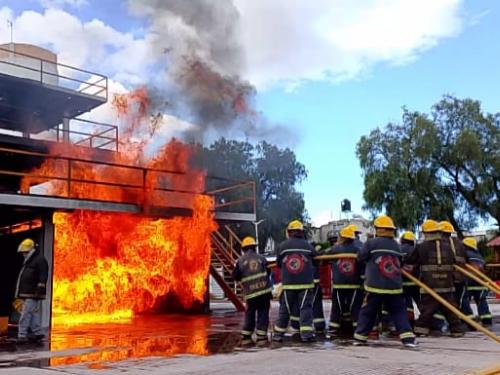 CURSO COMBATE A INCENDIOS FOTO 1