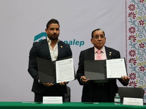 FOTO 1 CONVENIO CONALEP ROTARY